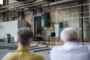 finissage-zne-berlin-2023-klang-hanna-eimermacher-und-kinder-foto-marie-eberhardt-4
